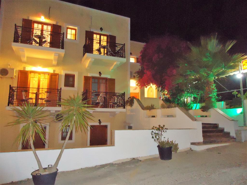 Hotel Sweetmemory Agia Marina  Exterior foto