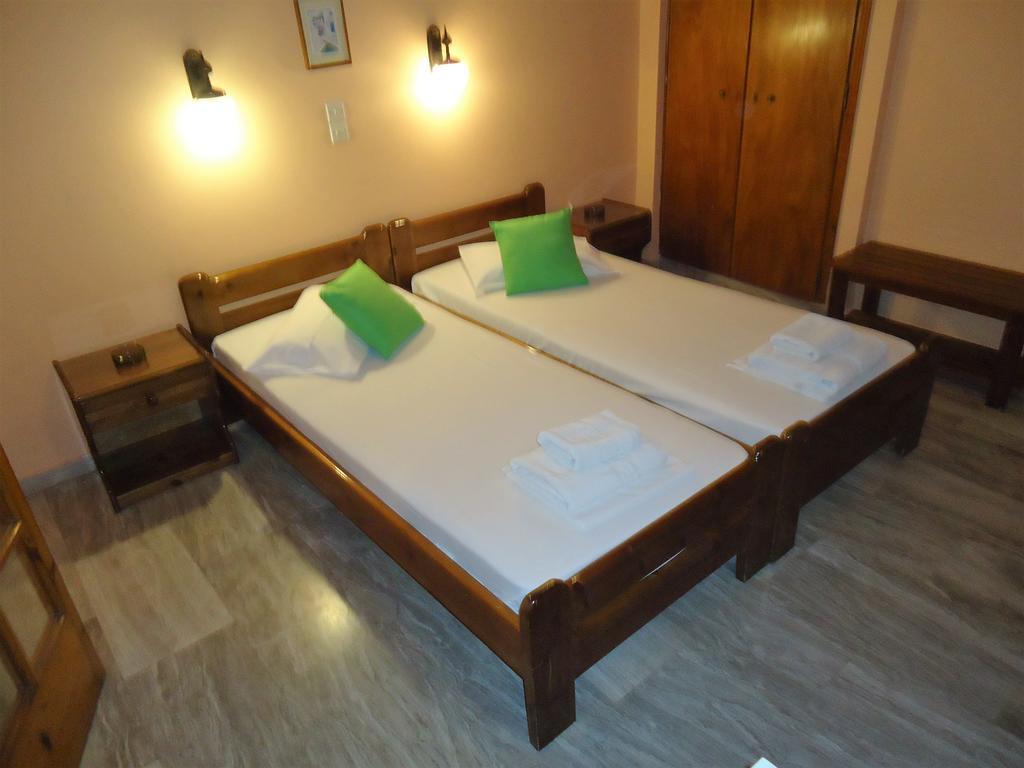 Hotel Sweetmemory Agia Marina  Exterior foto